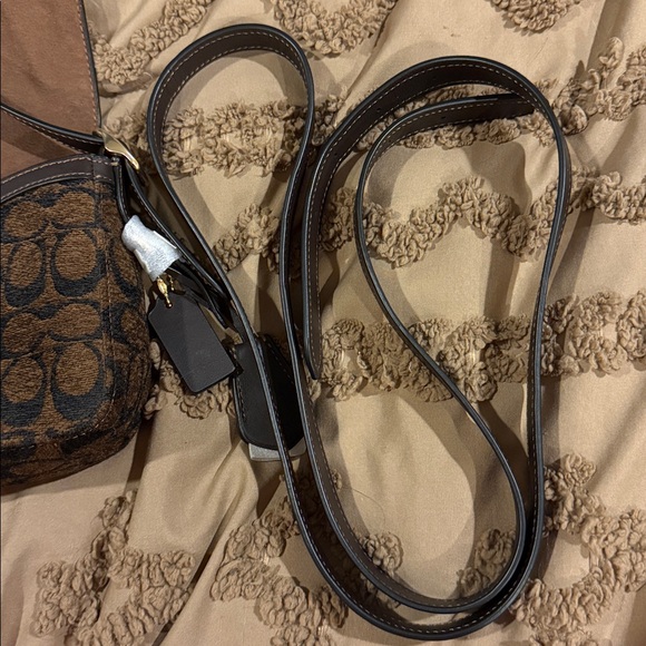 Etta Small Flap Shoulder Bag In Signature Chenille - Picture 7 of 8